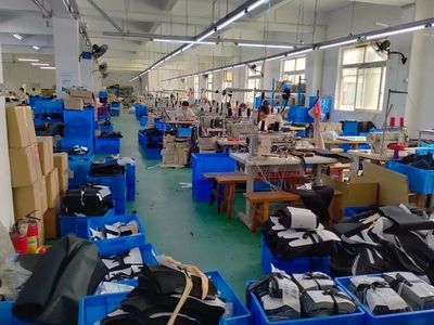 外貿(mào)一季度風云 服裝服飾零售業(yè)的分岔路口